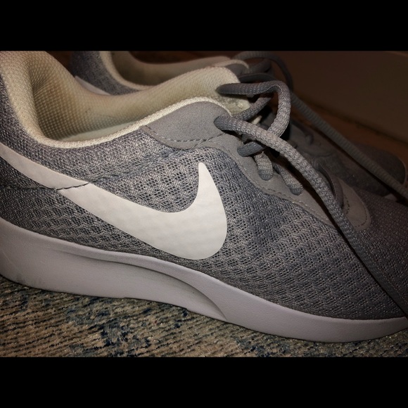 Nike’s - Picture 2 of 5